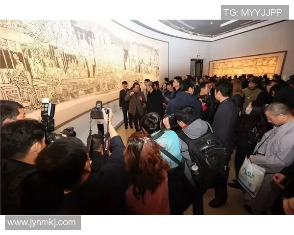 足球明星速写艺术创作探索展现球场英姿与激情的瞬间